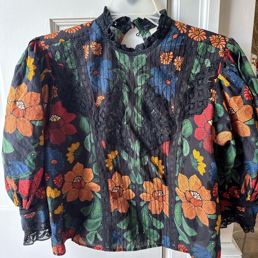 FARM Rio Multicolor Floral Lace Blouse